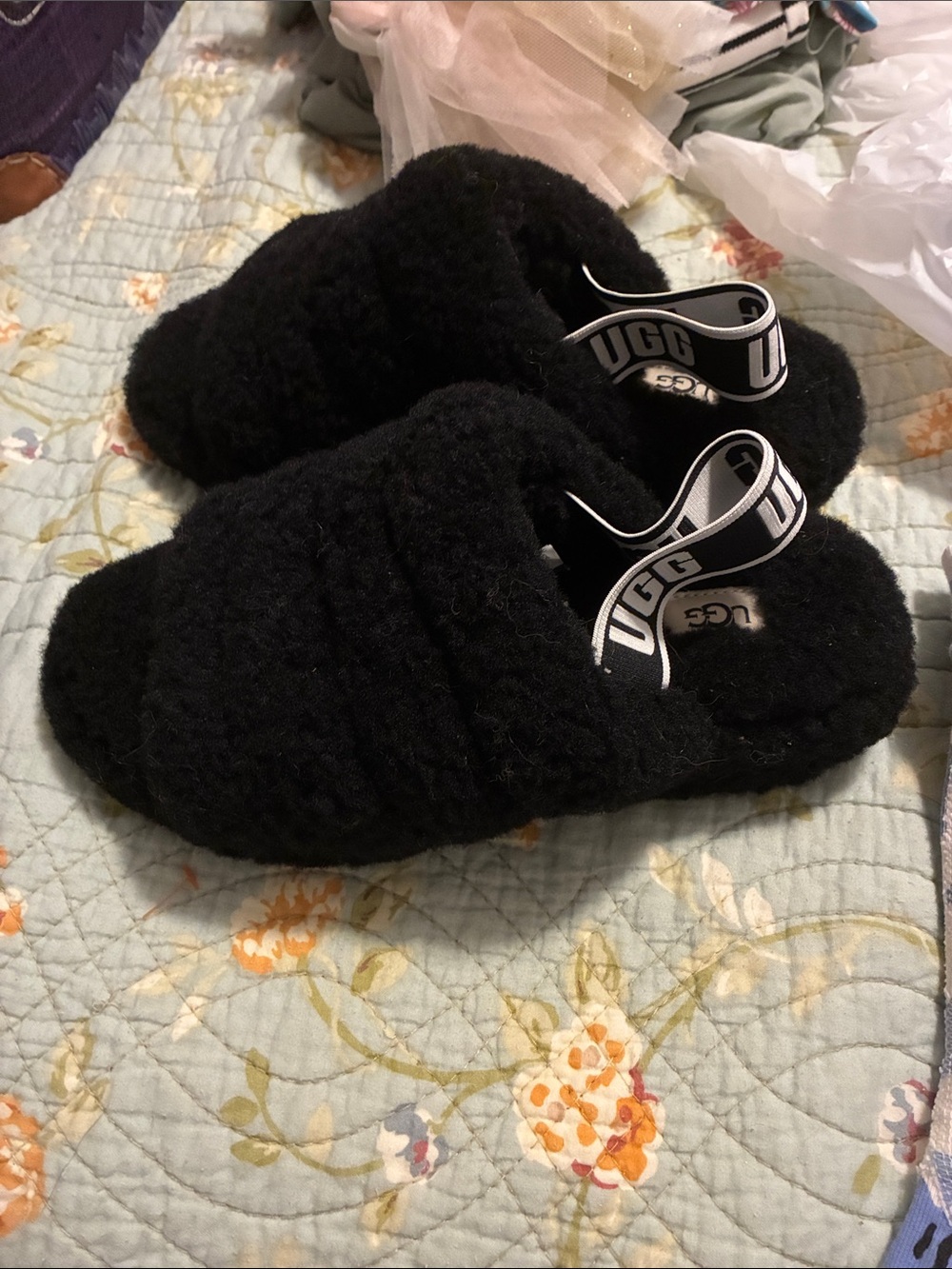 UGG Black Fluff Yeah Slide Slippers with Logo Heel Strap - Picture 2 of 6